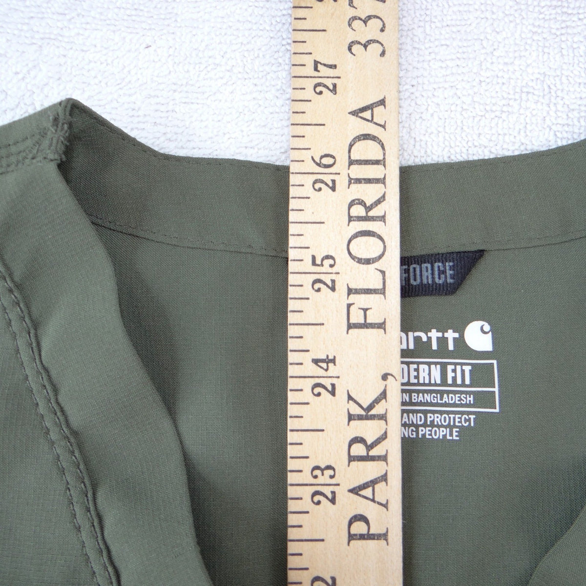 Carhartt Force Modern Fit Women Scrub Top Olive Green V-Neck Pocket Medium5