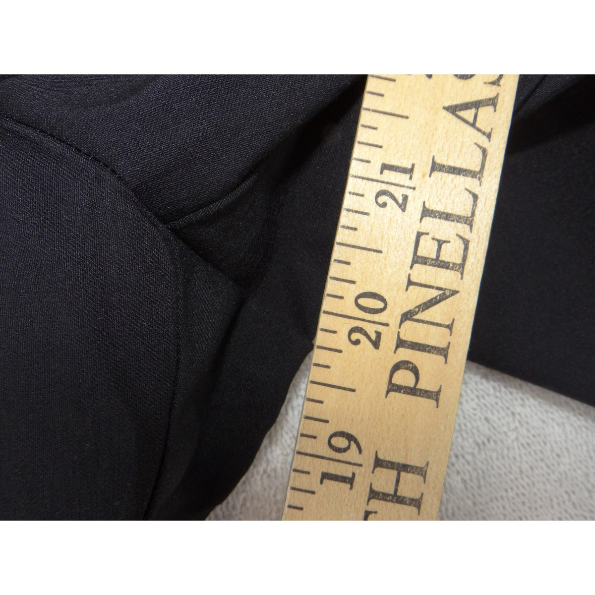 Time and Tru Womens Black Mid Rise Capri Pants Stretch Cropped Trousers XL 16 185