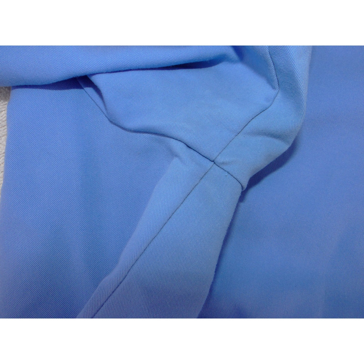 Fabletics Blue V-Neck Scrub Top Mens XL Short Sleeve Chest Pocket Performance6