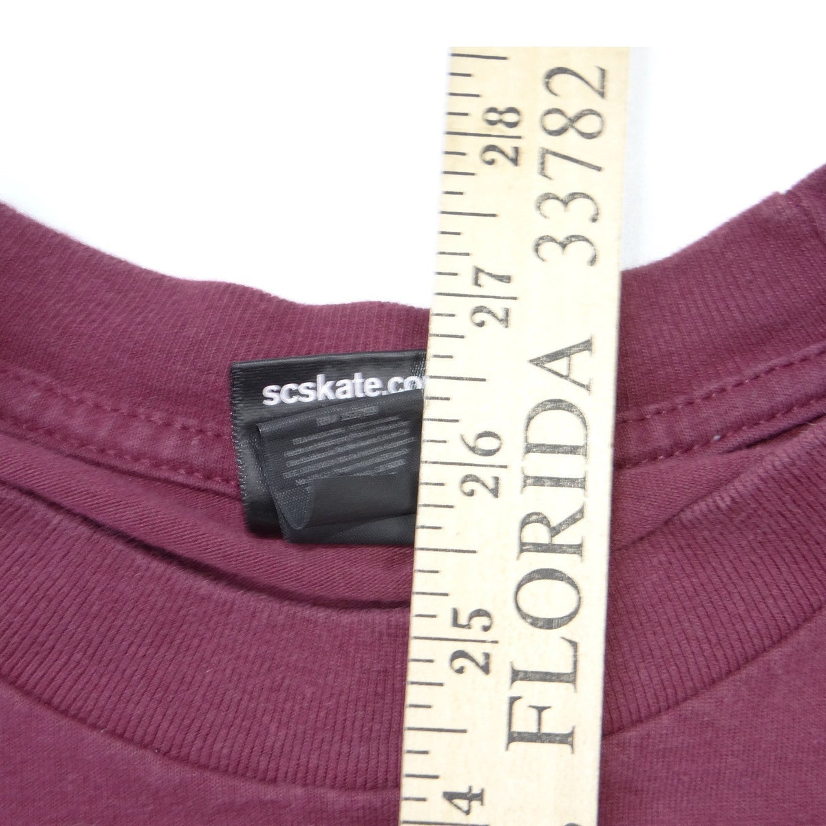 Santa Cruz Skateboards Logo Graphic T-Shirt Mens Large Burgundy Maroon Checkered