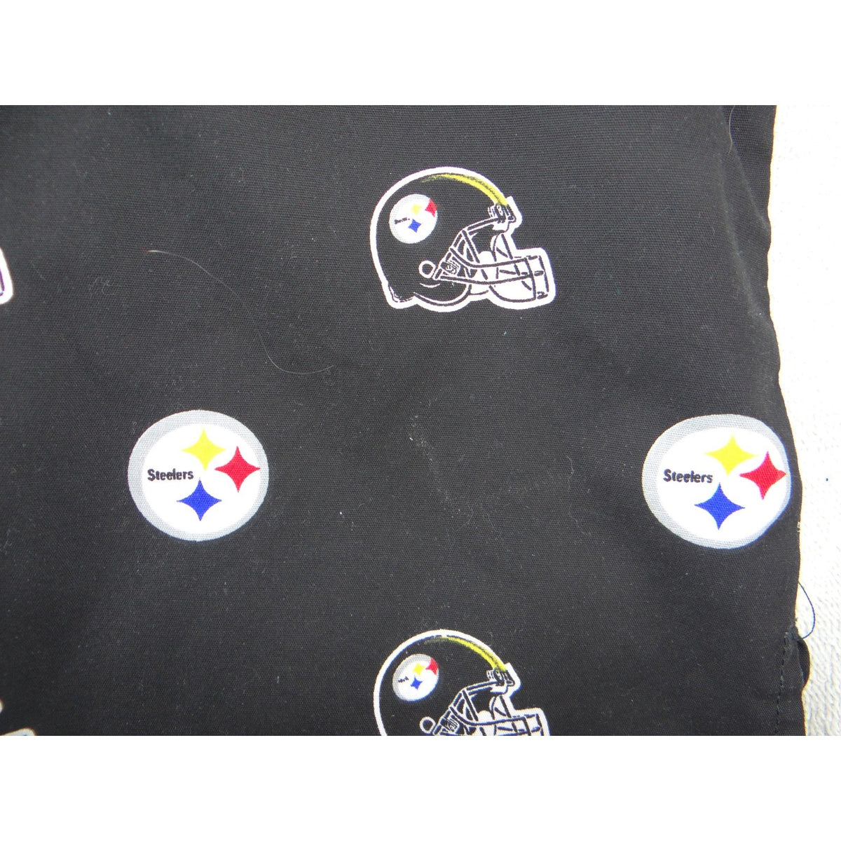 NFL Team Apparel Pittsburgh Steelers Scrub Top Womens Black V-Neck Logo Print L2