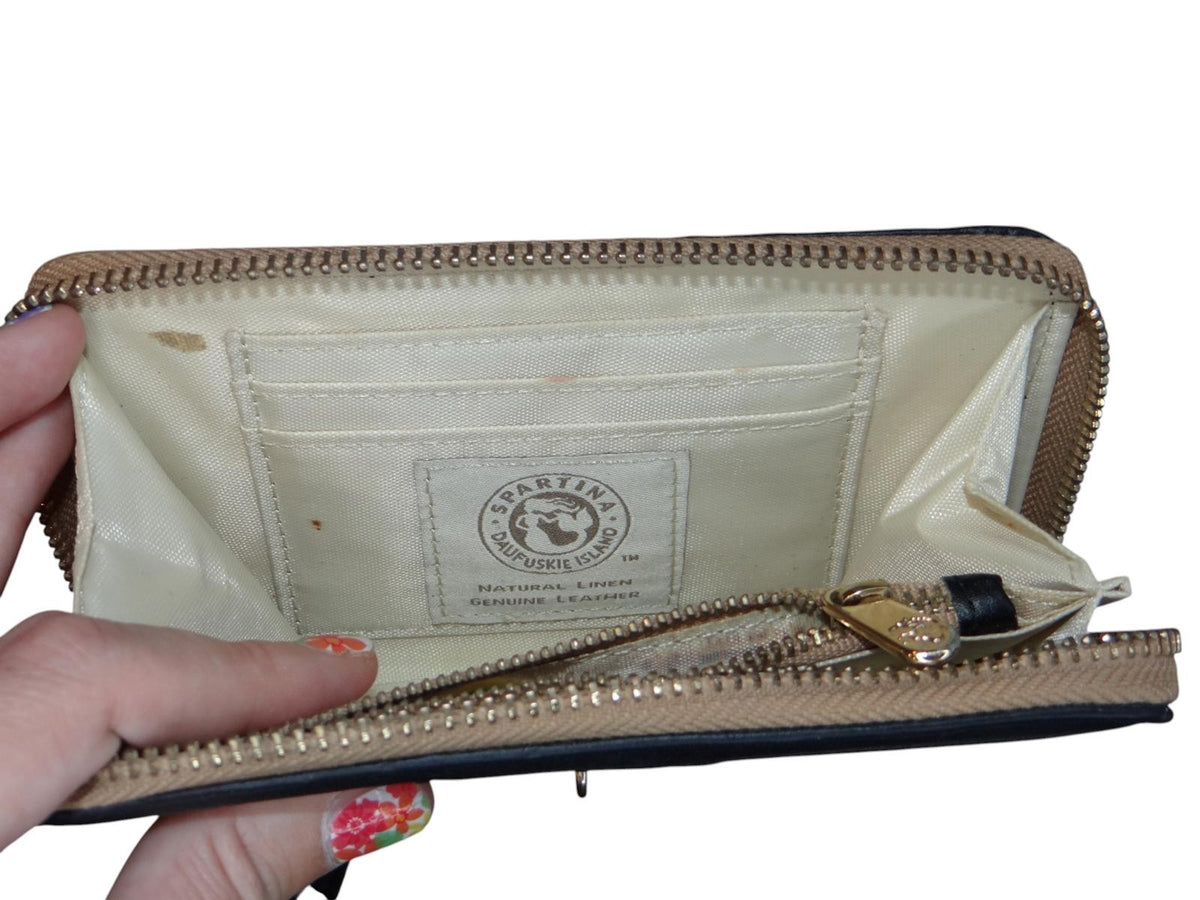 Sparrow Design Wristlet Wallet - Stylish Black and Cream Purse7