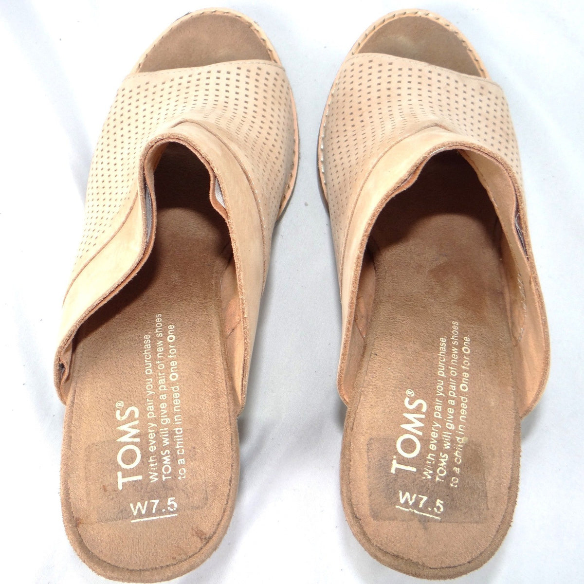 TOMS Majorca Perforated Suede Mules Sand Tan Block Heel Sandals Womens 7.5