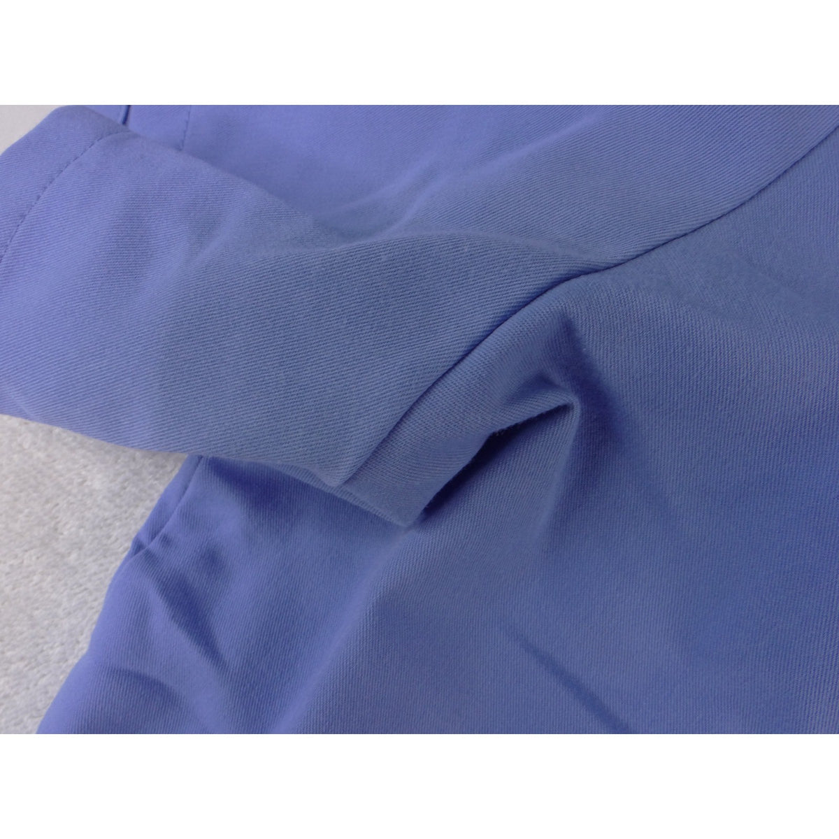 Fabletics Blue V-Neck Scrub Top Mens XL Short Sleeve Chest Pocket Performance9