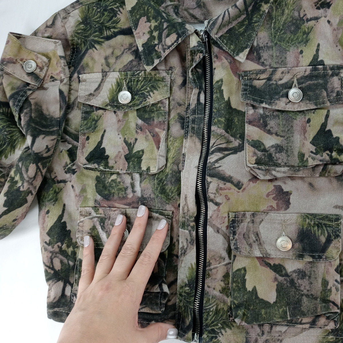 Refuge Camouflage Cropped Denim Jacket Women Size M Utility Pockets Casual3