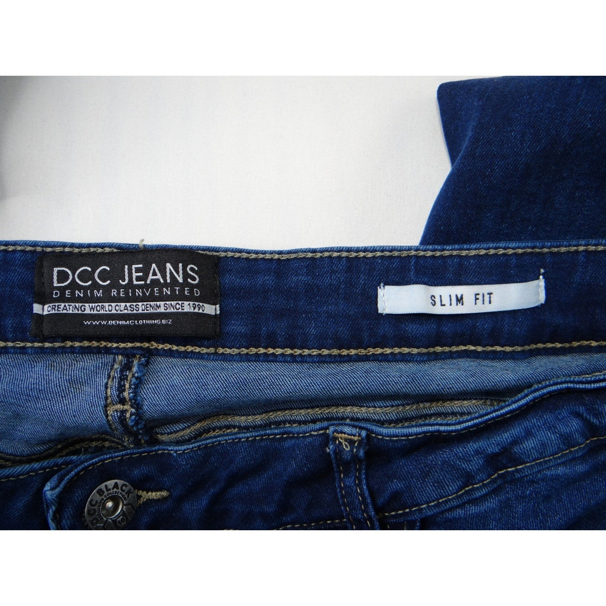 DCC JEANS Women Slim Fit Dark Wash Distressed Denim Jeans2
