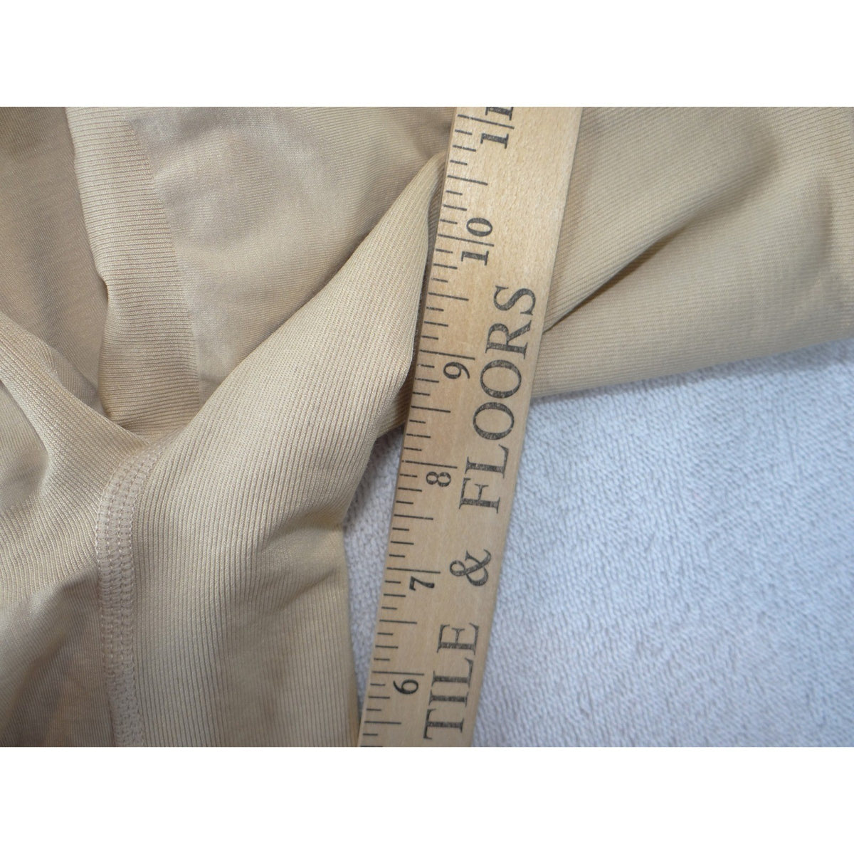 Cacique The Slimmer Ultra High-Waist Shapewear Shorts Beige Womens 18/20 NEW5