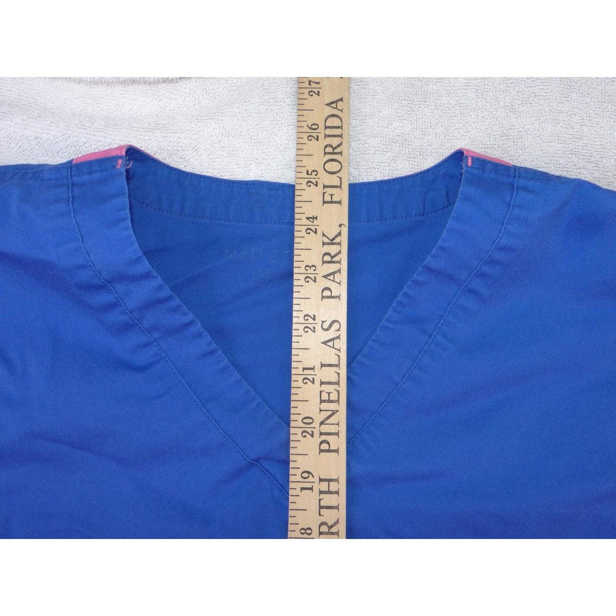 Med Couture Womens Royal Blue Pink Contrast V Neck Scrub Top Medical Uniform2
