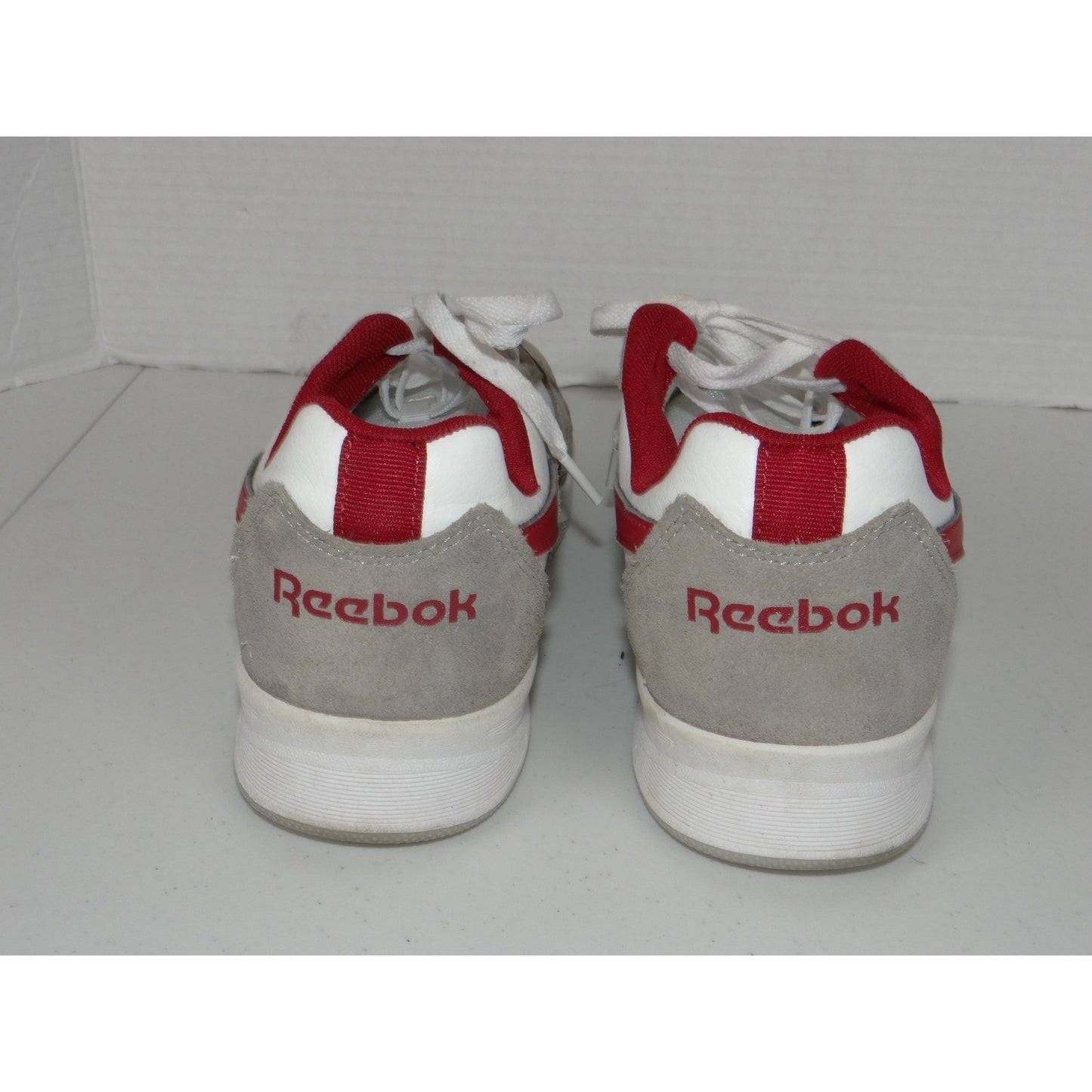 Reebok Court Advance Mens 9.5 White Grey Red Leather Suede Sneakers FFC00960696