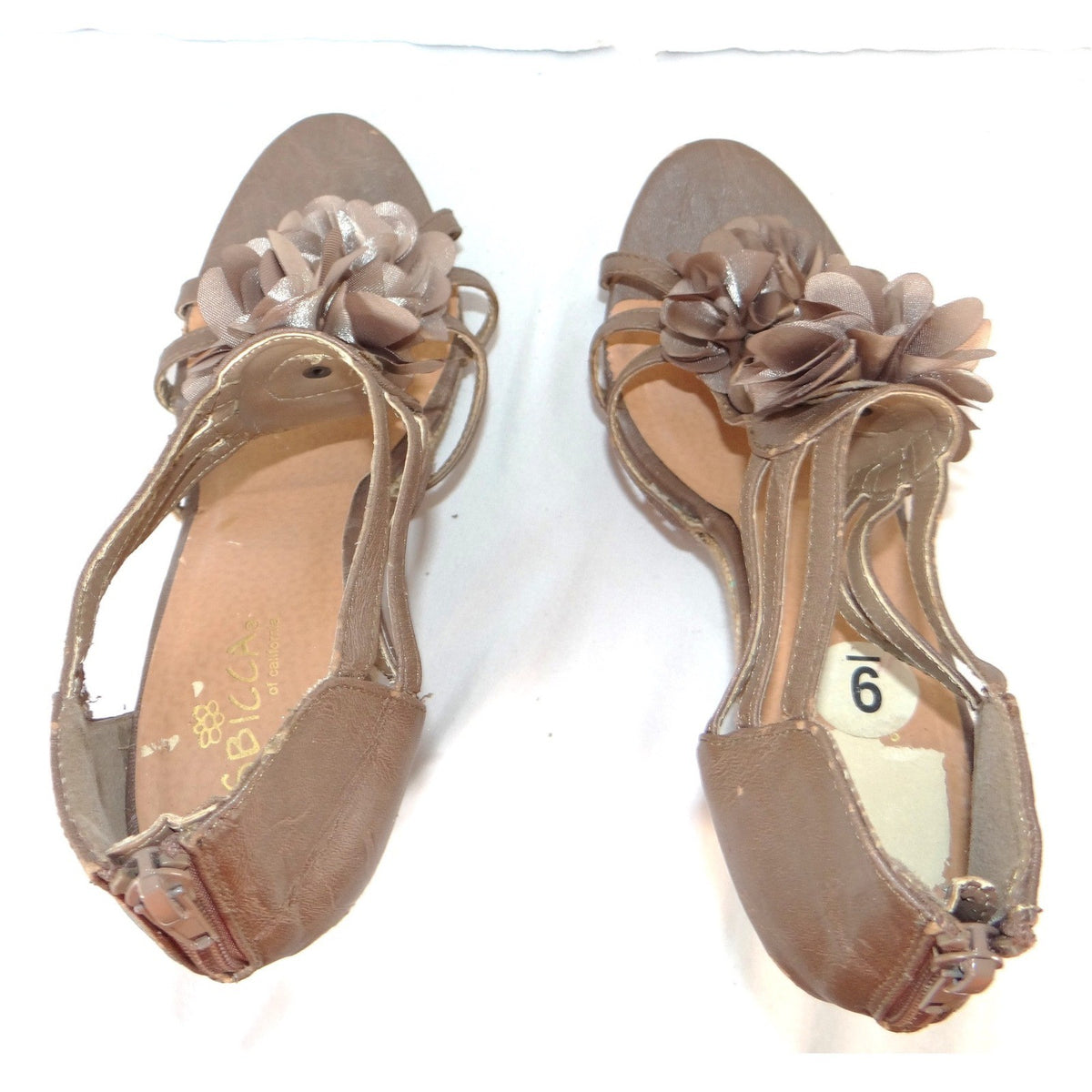 Sbicca of California Womens Floral Wedge Sandals Taupe Strappy Flower Heels 94