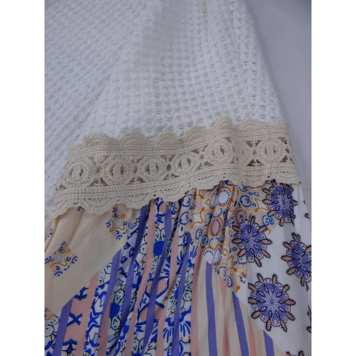 TRESICS White Waffle Knit Crochet Lace Patchwork Sleeve Sweater Women4