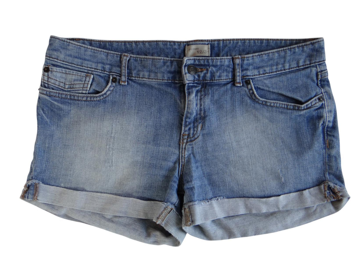 Gap Women's Light Blue Denim Shorts   Size 12/310