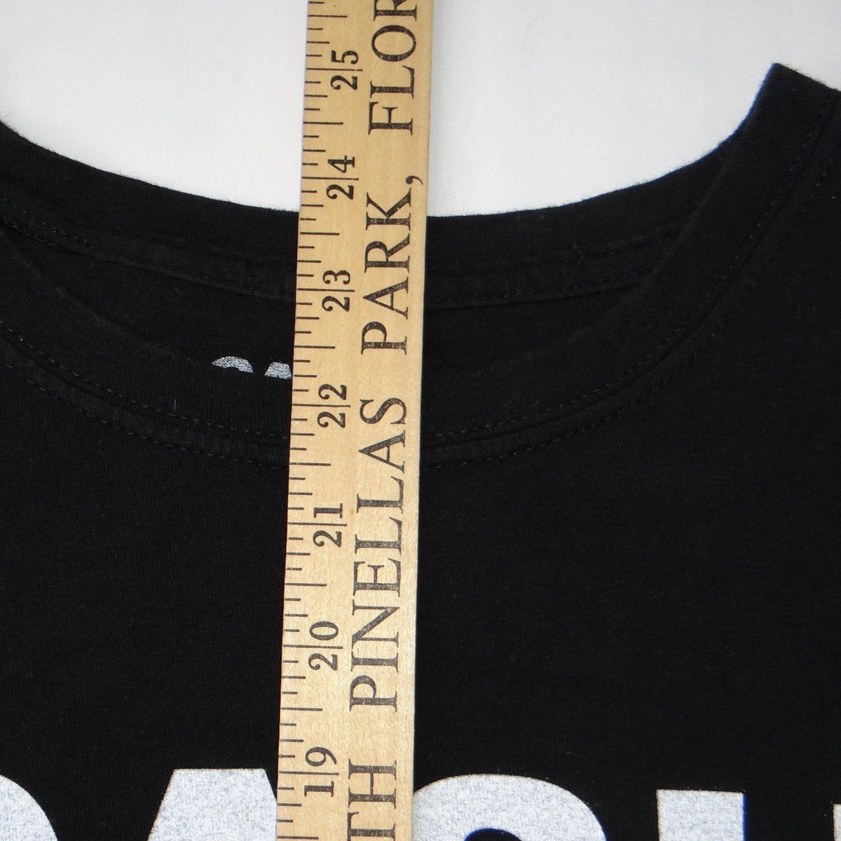 Johnny Cash Mens XL Black Graphic T-Shirt Short Sleeve Cotton Crew Neck 1678