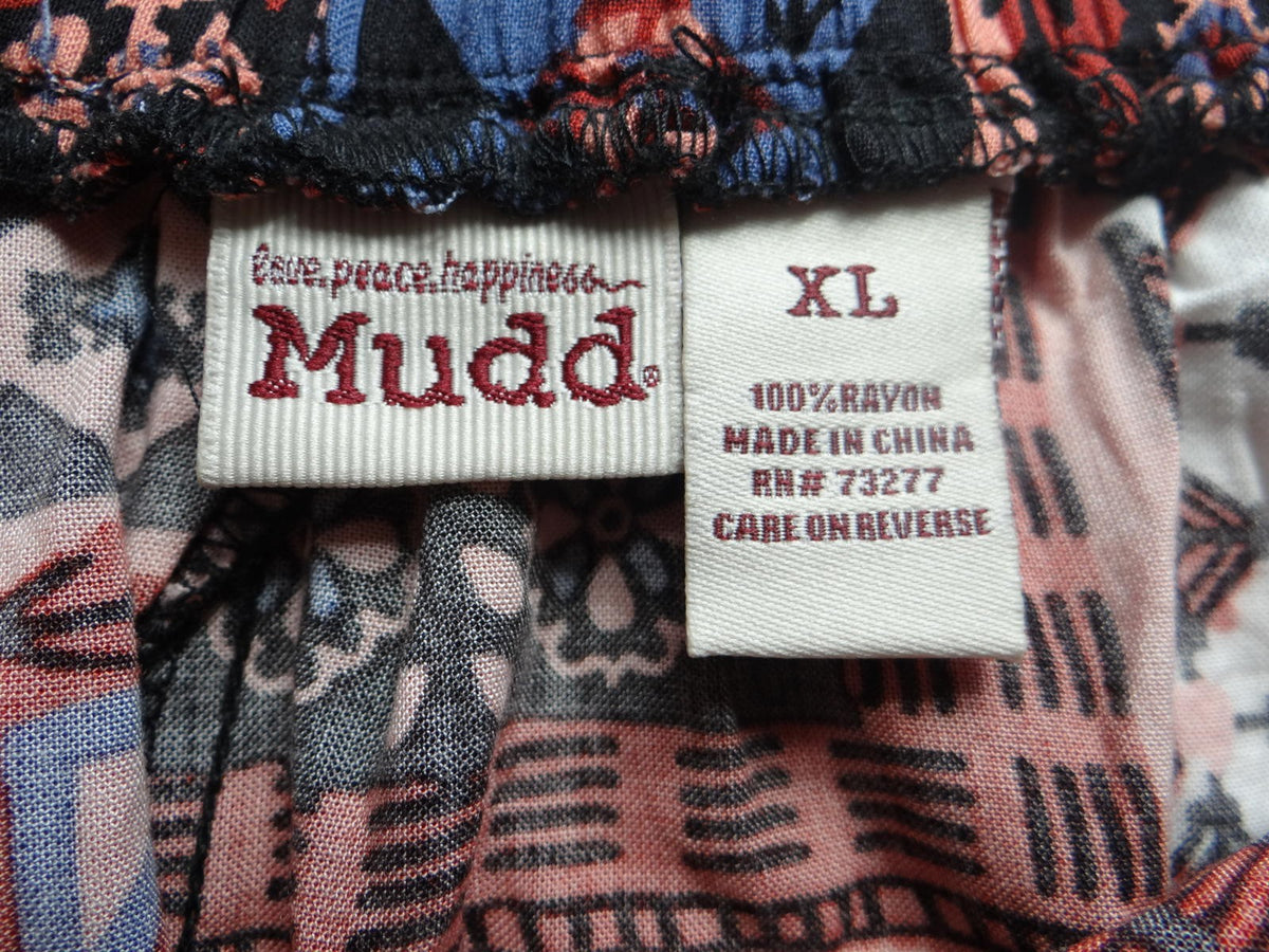 Mudd Women's Casual Shorts XL Rayon Patchwork Print
