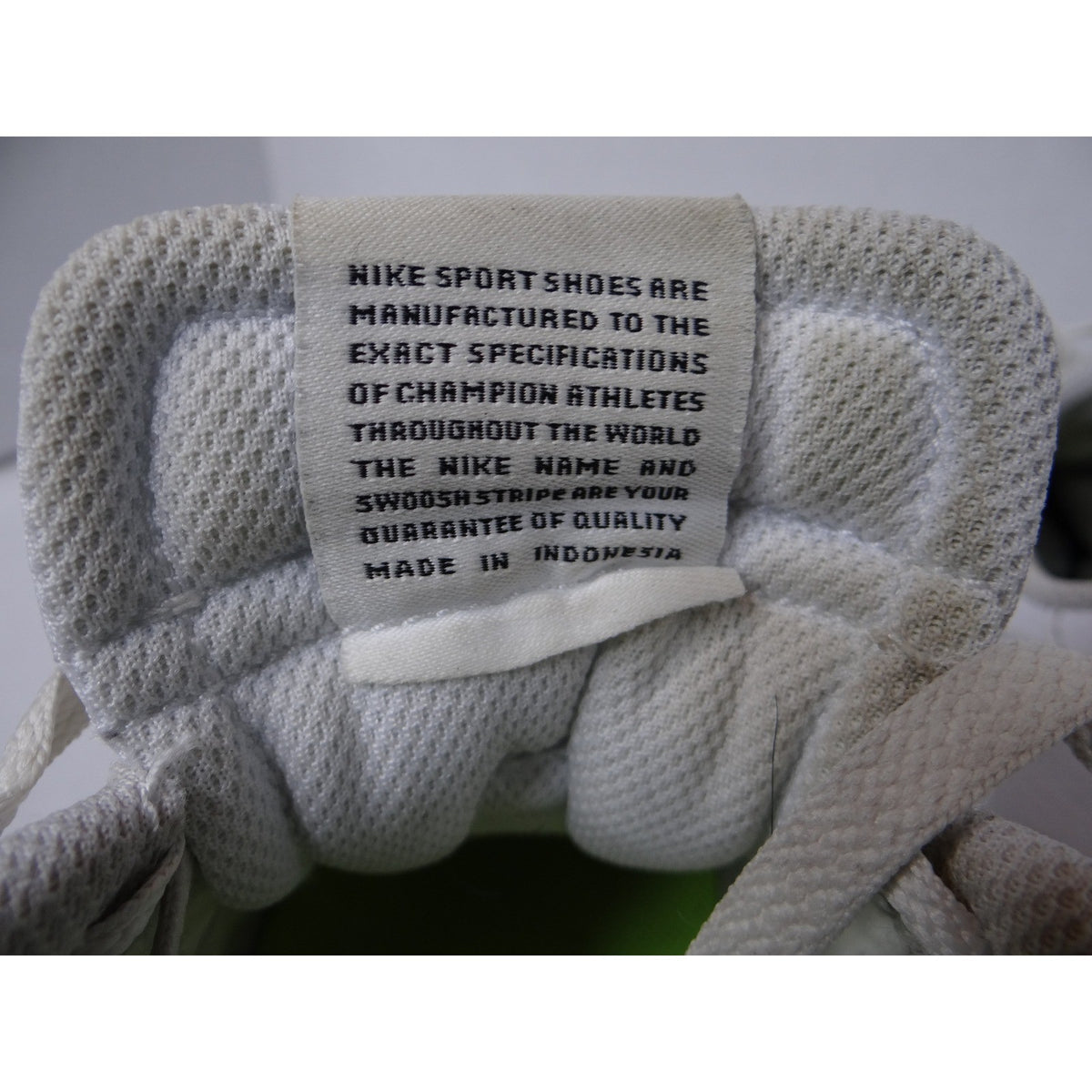 Nike Sport Shoes DH3161 101 White Lace Up Sneakers Youth Size 6.51